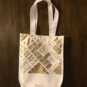 💛 Lululemon Bag 💛
